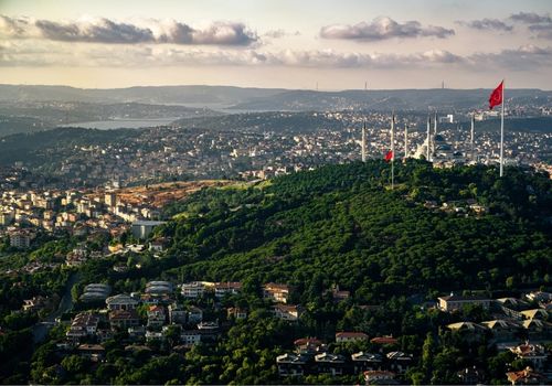Çamlıca Tepesi